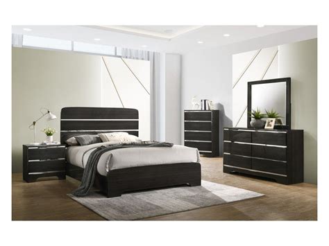 Lauter's furniture offers discounts on famous brands with free delivery & setup to pa, nj, ny by our courteous tremendous discounts. Crown Mark Chantal Collection B4830 Bedroom Set | Savvy ...