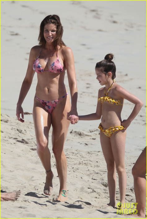 Full Sized Photo Of Stephanie Seymour Shows Off Amazing Bikini Body At