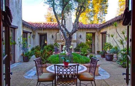 Great Courtyard Spanish Style Homes Hacienda Style Spanish Style