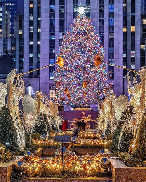 Its Lit The Rockefeller Center Christmas Tree In All Her Glory 🎄