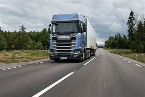 Scania cv ab har verksamhet på nyköpingsvägen 41, södertälje. Scania avslutar permitteringar - Verkstäderna