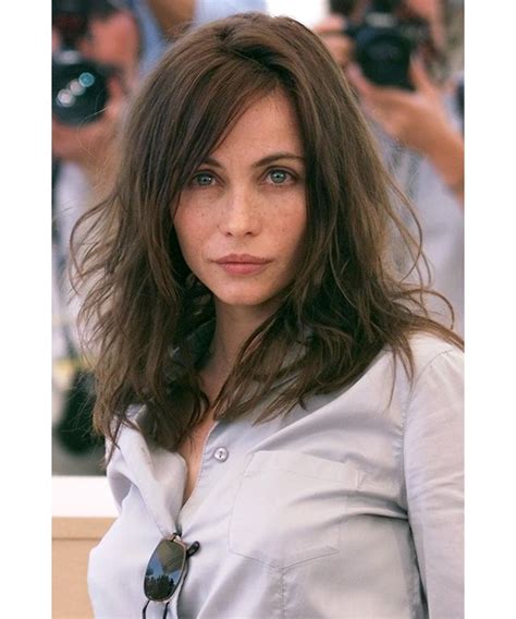 The 26 Coolest French Girls Of All Time Emmanuelle Beart French Icons French Chic Italian
