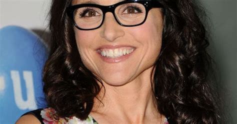 32 Celebrities Looking Chic In Glasses Julia Louis Dreyfus Celebrity Glasses And Actresses