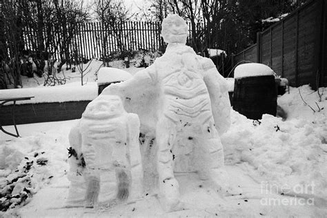 Star Wars Snowmen Built In Heavy Snowfall In County Antrim North