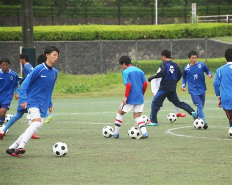 The rights of each work belong to each creator, and prohibit reproduction without permission. 飯塚高校サッカー部の練習の様子を紹介!（17枚）：ヤンサカ