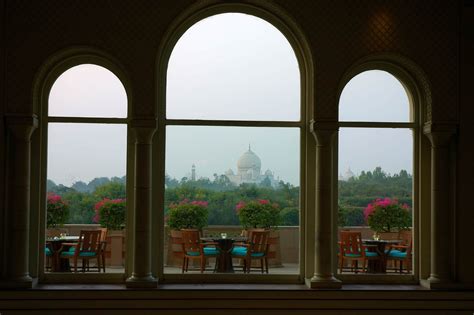 Everything You Need To Know About Visiting The Taj Mahal Corinthian
