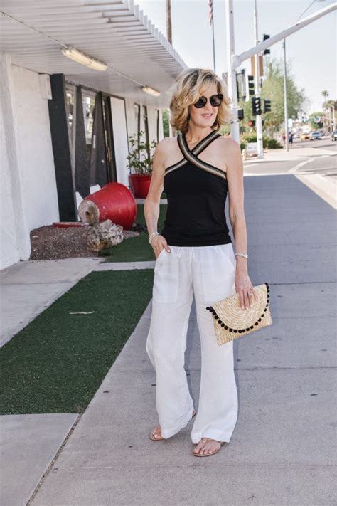See 4 Resort Casual Outfit Ideas From Lisa At Resortwear Cruisewear Outfi