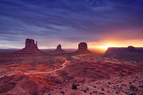 Monument Valley Shooting The Light Fantastic