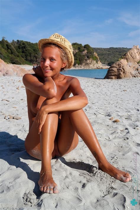 Katya Clover In Corsican Girl Erotic Beauties