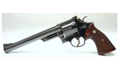 I bought it for the novelty, but it works great as my primary bottler opener. Smith & Wesson M29: la bestia del calibre .44 Magnum ...