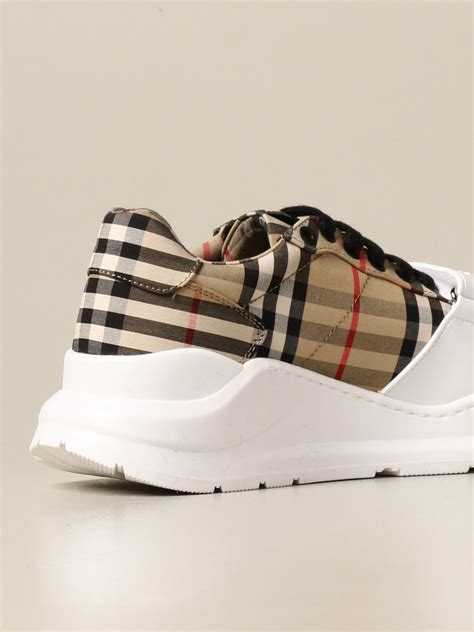 Burberry Regis M Low Sneakers In Check Cotton Canvas Sneakers