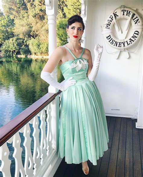 29 Disneybounds That Dominated Dapper Day This Year Dapper Day