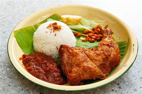 Ayam goreng berempah recipe malay spiced. Poppo Kanteen @ Sri Petaling KL: Nasi Lemak from Johor ...