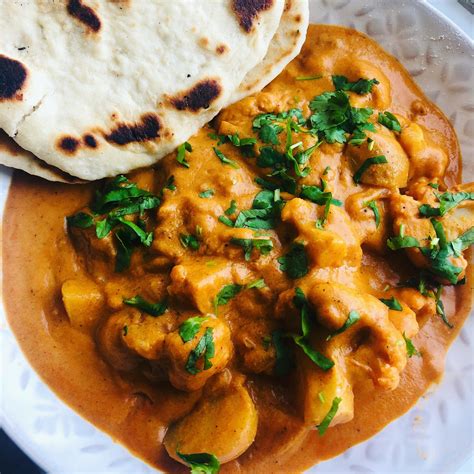 Creamy Vegan Tikka Masala Potato Curry Vegevega