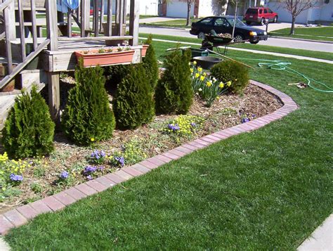 simple flower bed edging design ideas | Lawn care | Pinterest | Best