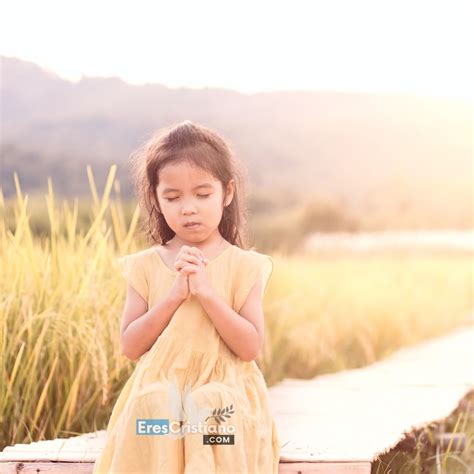 100 Imágenes Cristianas De Niños Orando Dios Bendice