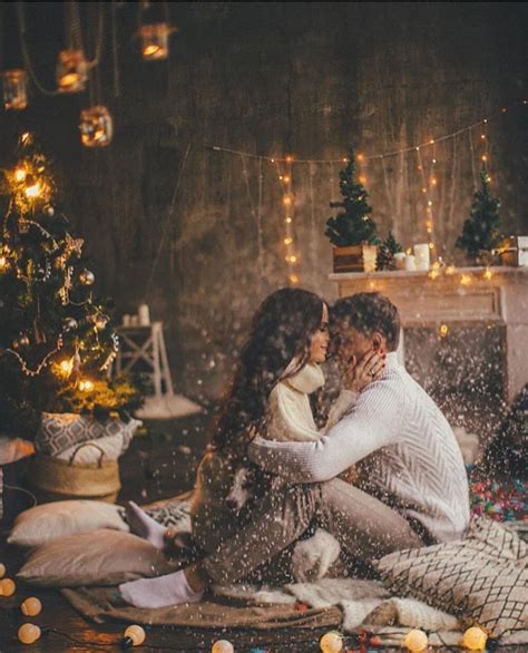 Pin By Caley Faye On Romantic Scenes Christmas Couple Pictures Christmas Photoshoot Romantic
