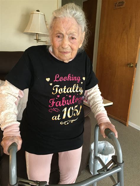 Long Beach Salutes 105 Year Old Woman With Car Parade Herald