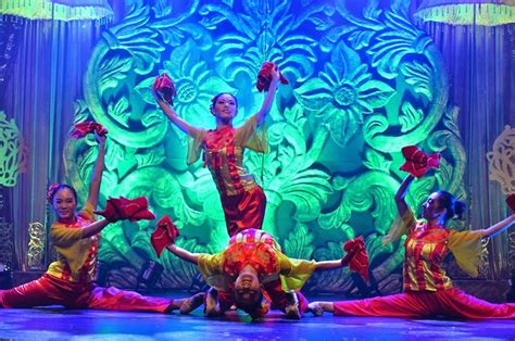 Bagaimana untuk menghasilkan nama kumpulan tarian. tHe jOuRnEy oF aRt: PANGGUNG SENI TRADISIONAL 2014 ...