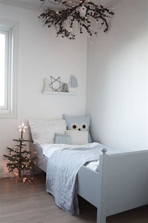 27 Cool And Fun Christmas Décor Ideas For Kids’ Rooms ...