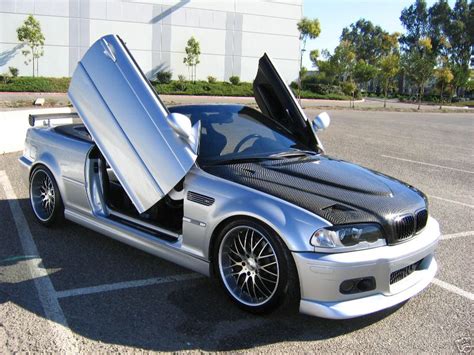 It offers two modifications of the engine. 2005 BMW M3 - Pictures - CarGurus