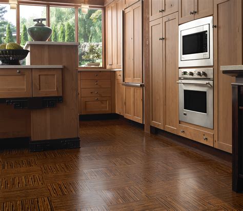 Make Your Kitchen Decoration More Alive With The Excellent Flooring