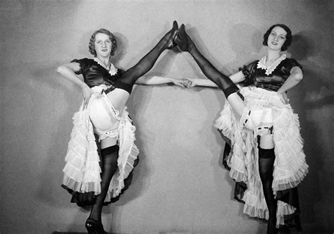 A Century Of Bawdy Fun At The Moulin Rouge Vintage Glamour Vintage