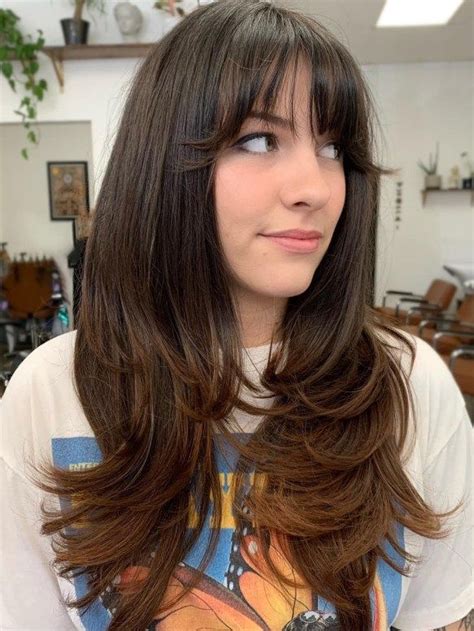 Long Hair With Layered Ends And Bangs Long Layers With Bangs Long Layered Cuts Layered