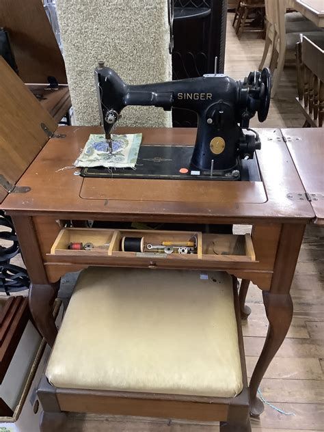 Vintage Value Of Old Singer Sewing Machine In Wood Cabinet