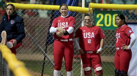 Photos Usa Olympic Softball Team Plays New Mexico At Mary Nutter