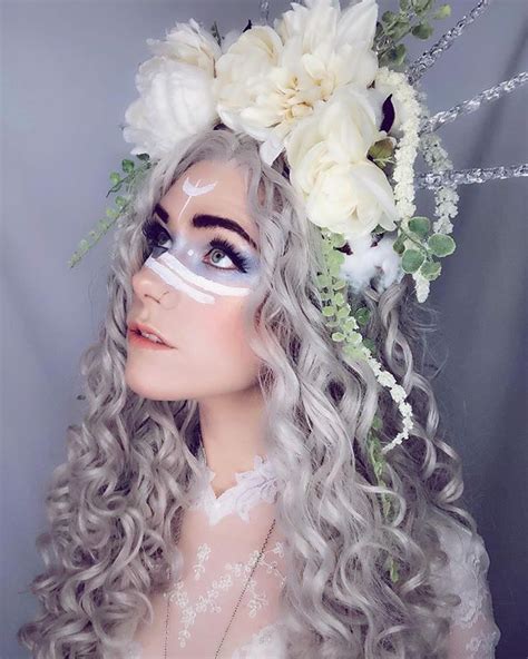 Grey Long Curly Synthetic Lace Front Wig Our Model Is Bukkitbrown Product Model Edw306 To