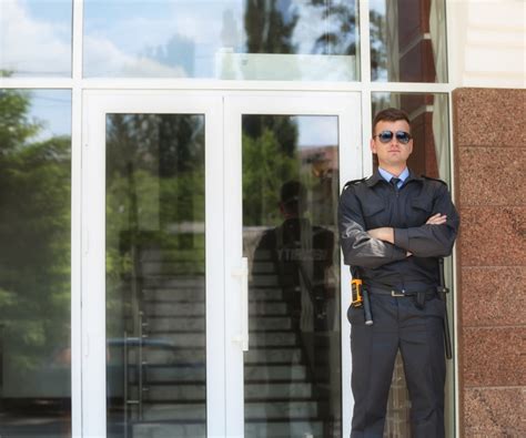 Top 15 Qualities To Look For In A Residential Security Guard Us