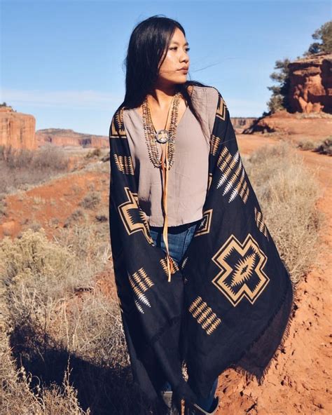 Pin By Valerie Harris On índiosnative Native American Fashion