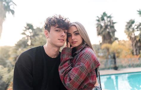 tiktok stars addison rae and bryce hall spotted kissing amid rumours they ve rekindled their