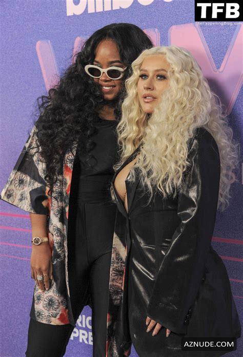 Christina Aguilera Sexy Seen Showing Off Her Hot Boobs At The Billboard Women In Music Awards In