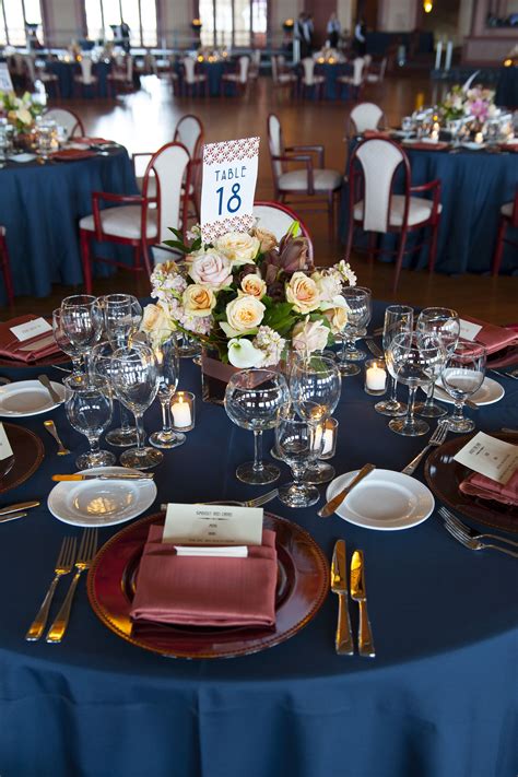 20 Navy And Burgundy Table Setting