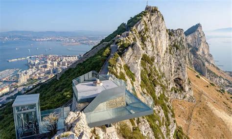 Photographers will be available on the skywalk. Gibraltar Skywalk | Cool Material