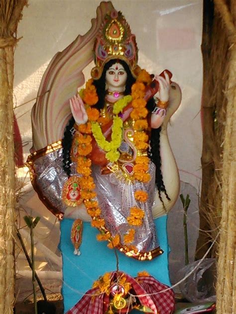 37 видео 2 005 просмотров обновлено сегодня. KOLKATA BLOG: Saraswati Puja 2015 In Rural Bengal