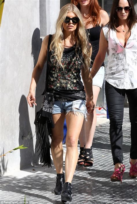 Fergie 39 Shows Off Her Svelte Figure In Daisy Dukes And Black Vest