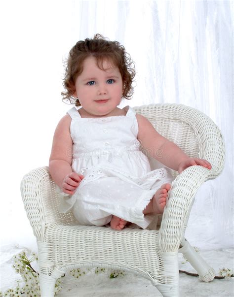Egal, wie groß dein zuhause ist. Baby Weiße Flocken Im Stuhl : Weiß Glider Stuhl - Weiße ...