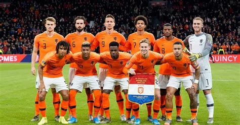It also contains a table with average age. All players of Dutch national football team (2010-2020 ...