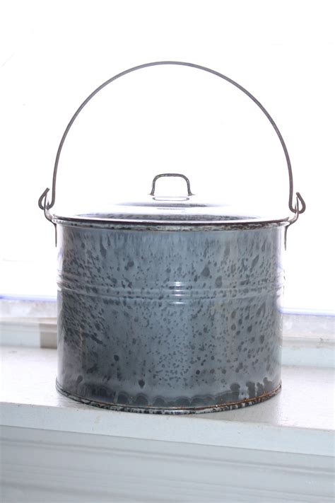 Antique Graniteware Lunch Pail Or Large Berry Bucket Gray Enamelware