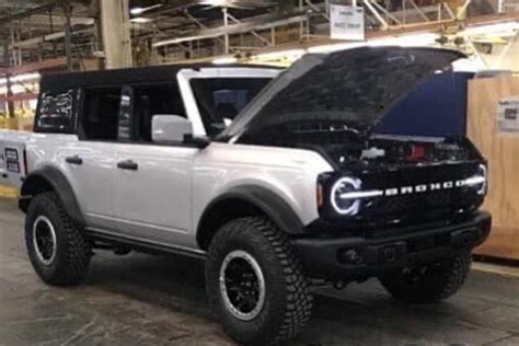 This Is It Best Leak Yet Of 2021 Ford Bronco Carbuzz