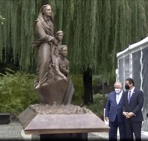 unveiling mother cabrini statue in battery park city on columbus day october 12 2020 gothamtogo