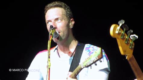 Coldplay Don T Panic Live In Italy A Head Full Of Dreams Tour