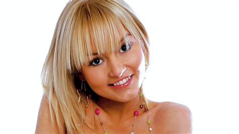 Angelique monique paulette boyer rousseau nasceu em 4 de julho de 1988, na cidade de saint claude, em jura, na frança, onde passou seus primeiros dois anos de vida. Angelique Boyer reaparece con su look de 'Vico Paz', de ...