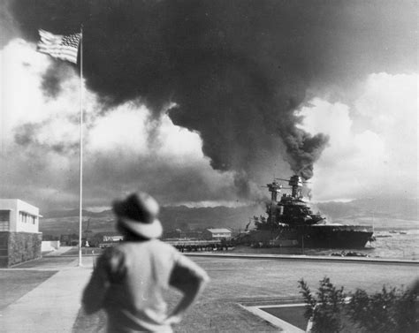 32 Historical Photos Of The Attack On Pearl Harbor