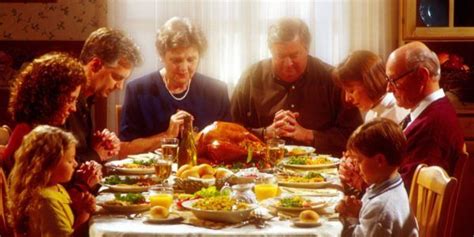 Literally, the day of the action of thanking. Oración para el Día de Acción de Gracias - Thanksgiving ...