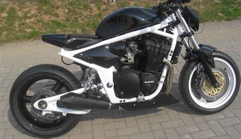 View comments, questions and answers at the 1999 suzuki gsf 1200 sa bandit discussion group. Umgebautes Motorrad Suzuki Bandit 1200 von Uhlmann ...