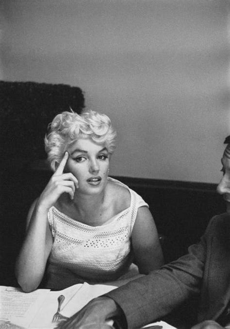 Marilyn Photographed By Eve Arnold In Bement Illinois 1955 Vida De
